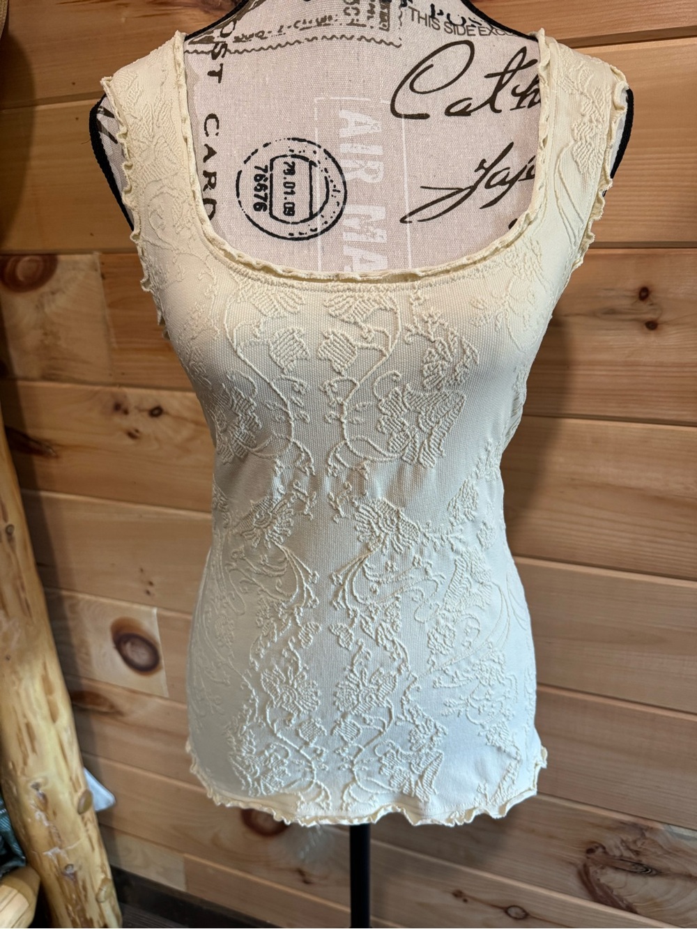 BKE Cream Textured Scoop Neck Women's Tank Top